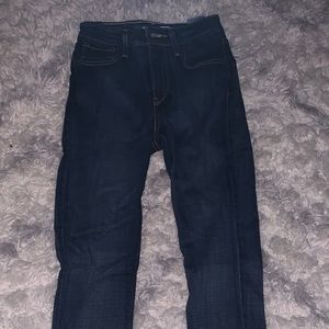 Levi’s Darkwash Jeans